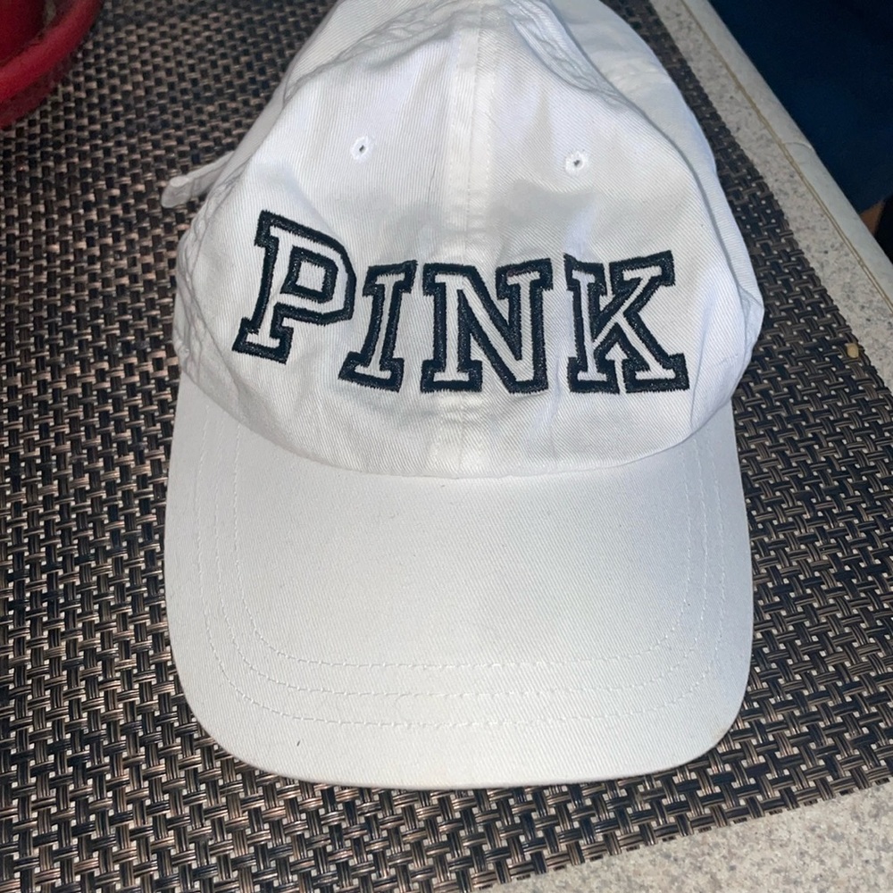 PINK VICTORIAS SECRET women’s baseball hat